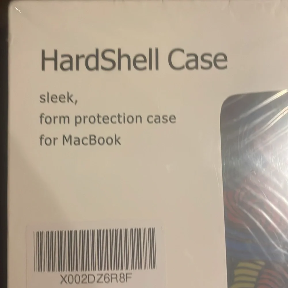 Hardshell Case for MacBook - Picture 2 of 9